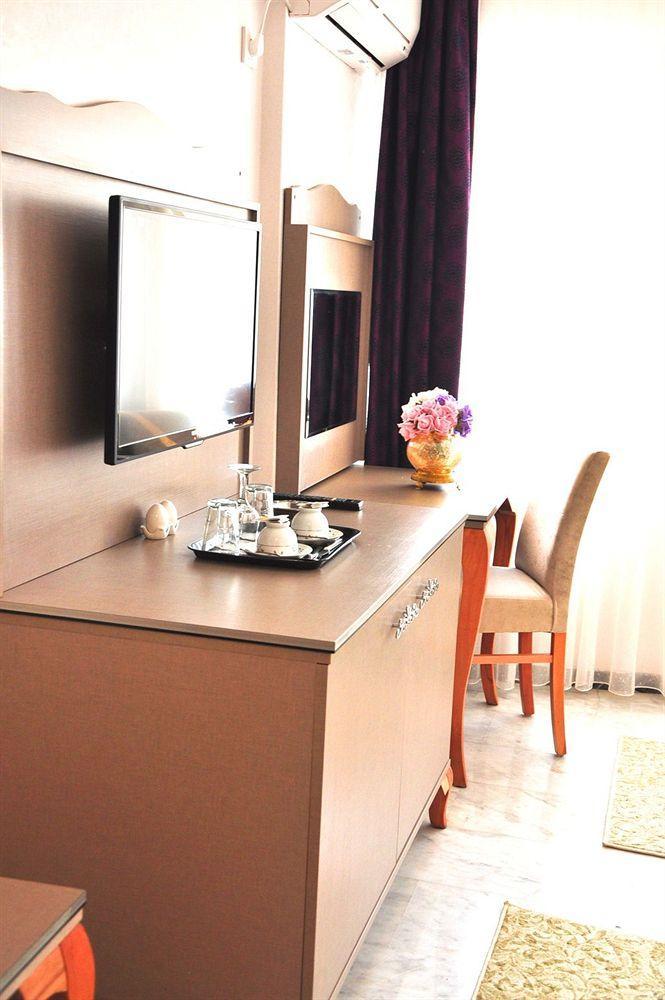 Guest House Harbiye อิสตันบูล ภายนอก รูปภาพ