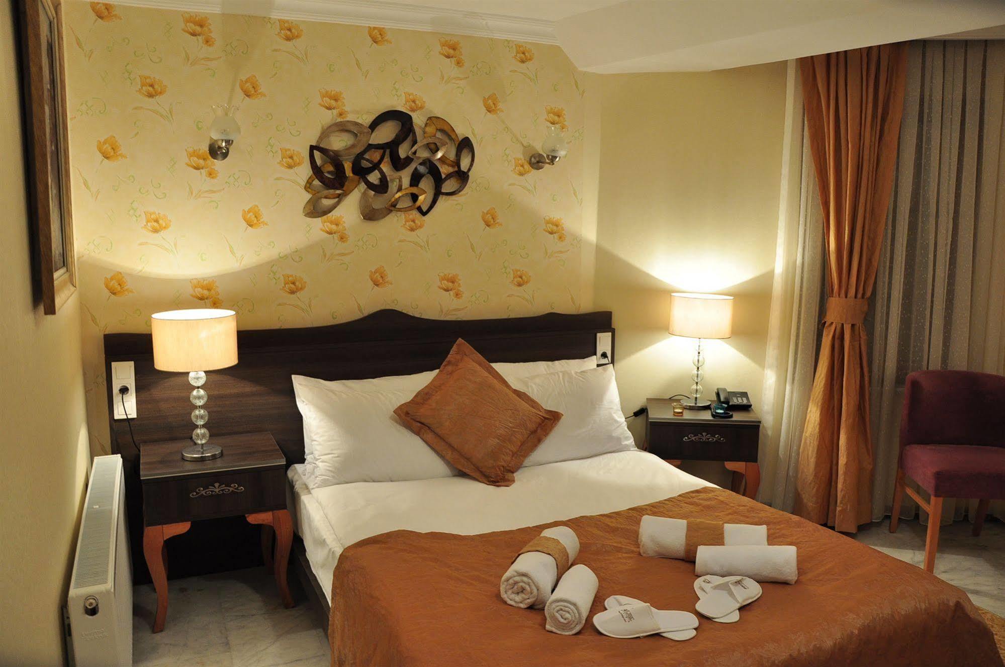 Guest House Harbiye อิสตันบูล ภายนอก รูปภาพ