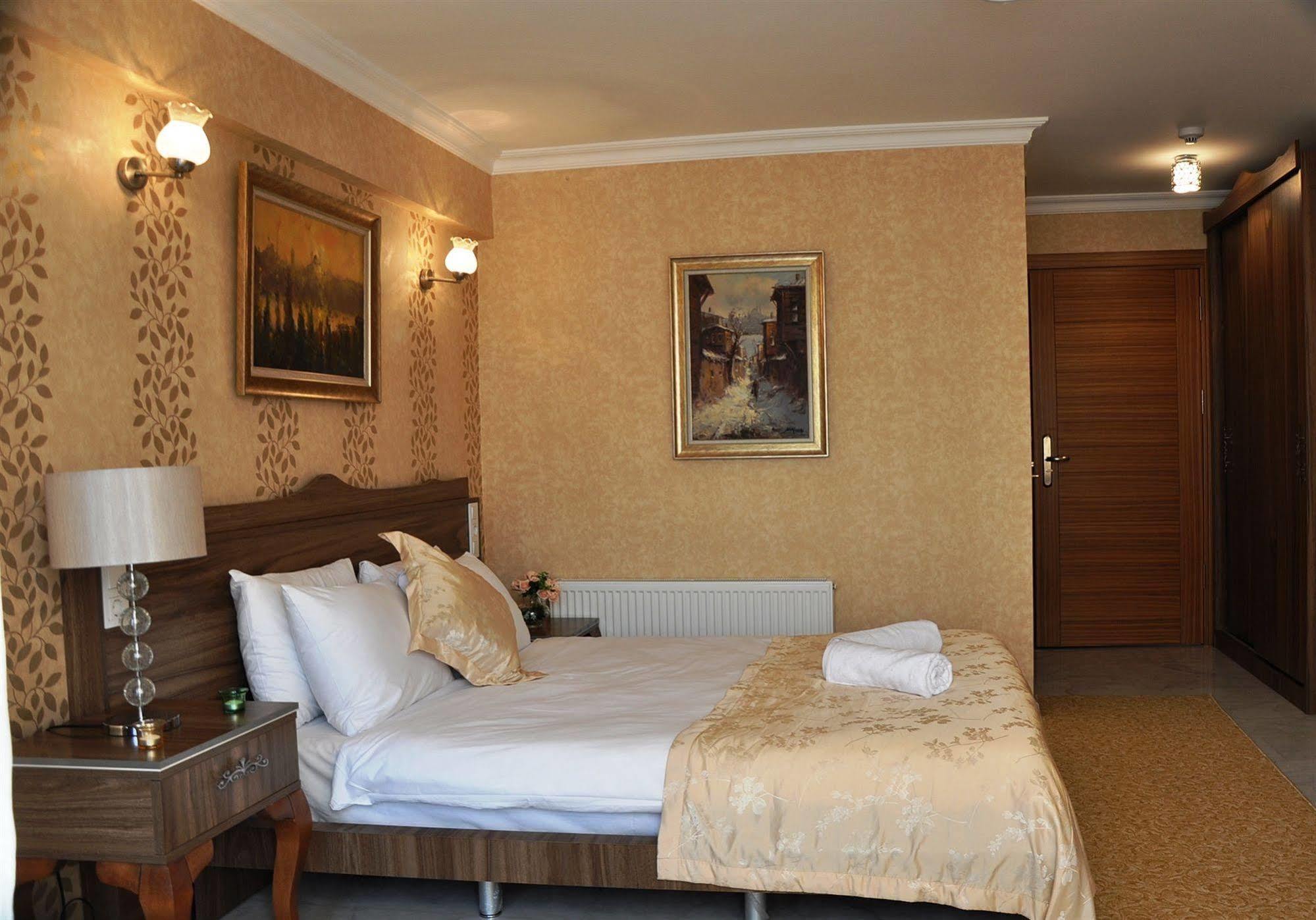 Guest House Harbiye อิสตันบูล ภายนอก รูปภาพ